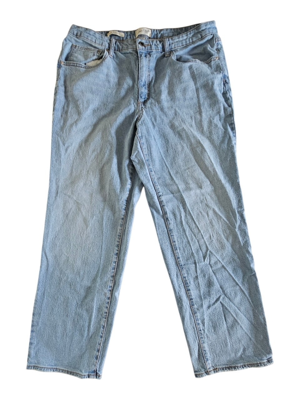 Universal Thread Light Blue Straight Leg Women’s Jeans